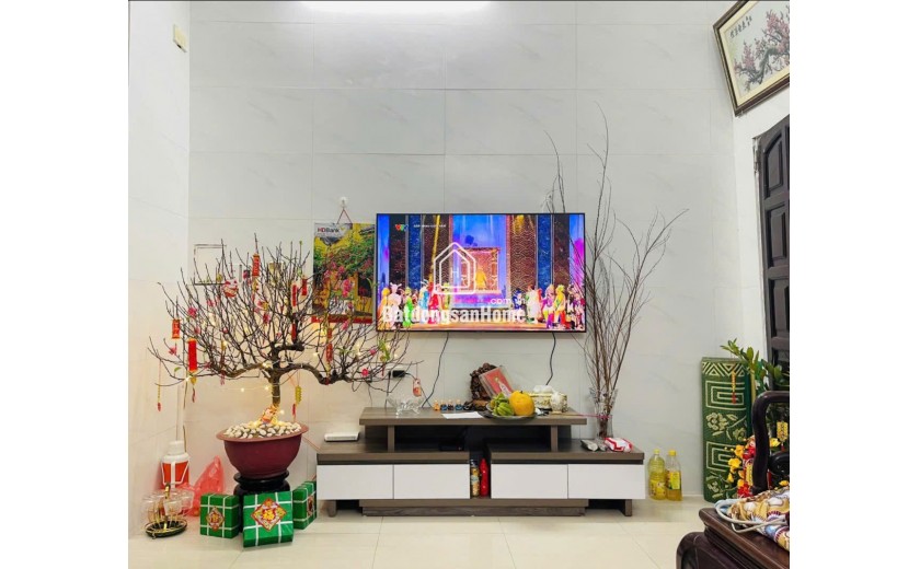 Cho thuê nhà ngõ 105 Phố Bạch Mai, 3 tầng x 50m2, 3 ngủ, 8 Triệu/tháng